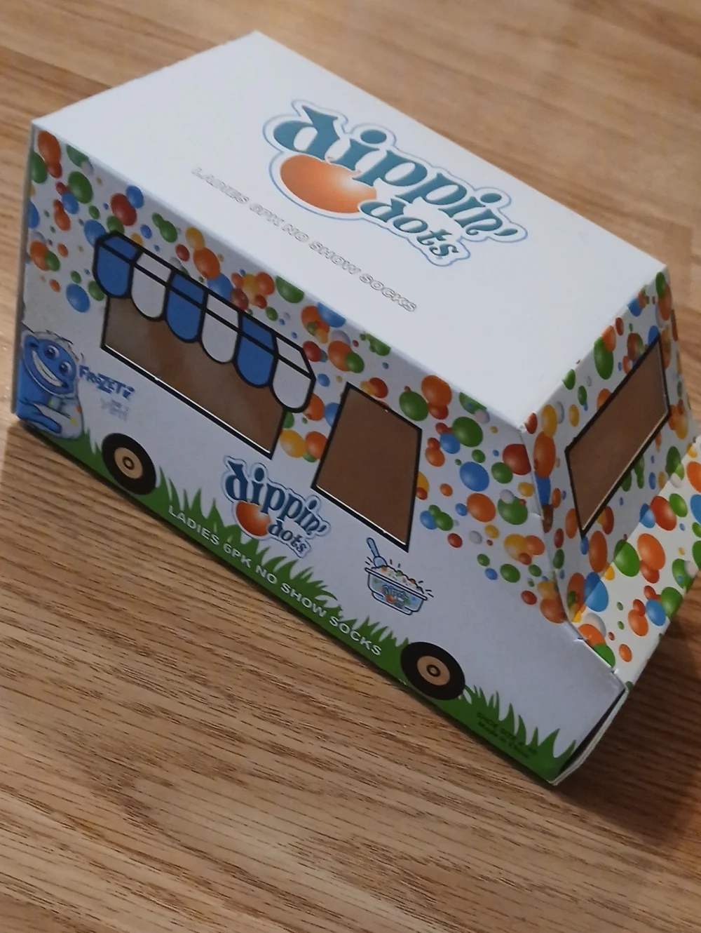 Dippin Dots Truck Box With 6 Ladies No Show Socks